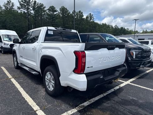 Used 2023 Toyota Tundra SR5 w/ SR5 Premium Package AWD/4WD image 5