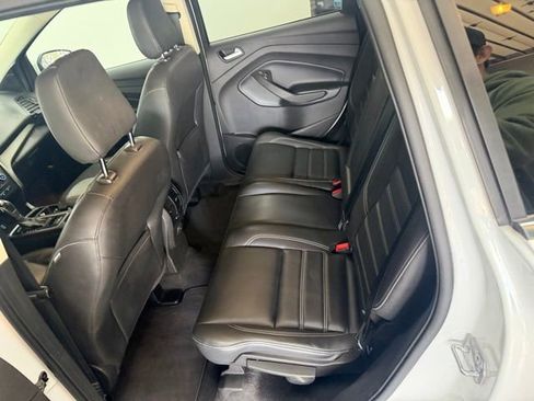 Used 2019 Ford Escape SEL AWD/4WD image 31