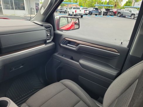 Used 2025 Chevrolet Silverado 1500 LT RWD image 11