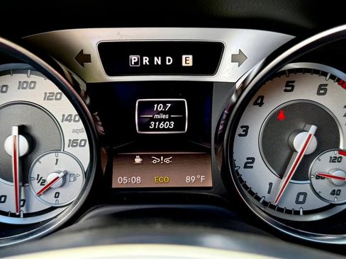 Used 2013 Mercedes-Benz SL 550 w/ Premium Pkg image 39