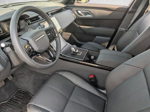 New 2026 Land Rover Range Rover Velar Dynamic SE image 3