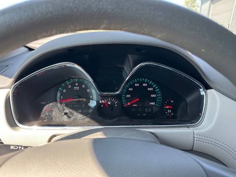 Used 2014 Chevrolet Traverse LS FWD image 11
