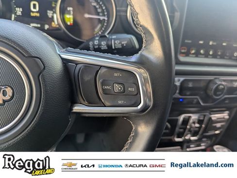 Used 2022 Jeep Wrangler Unlimited Sahara image 25