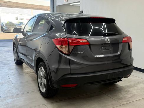 Used 2017 Honda HR-V EX image 6