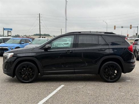 Certified 2020 GMC Terrain SLT w/ Elevation Edition image 2