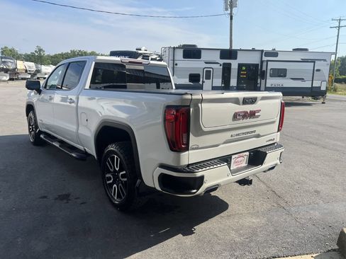 Used 2019 GMC Sierra 1500 AT4 w/ AT4 Premium Package AWD/4WD image 9