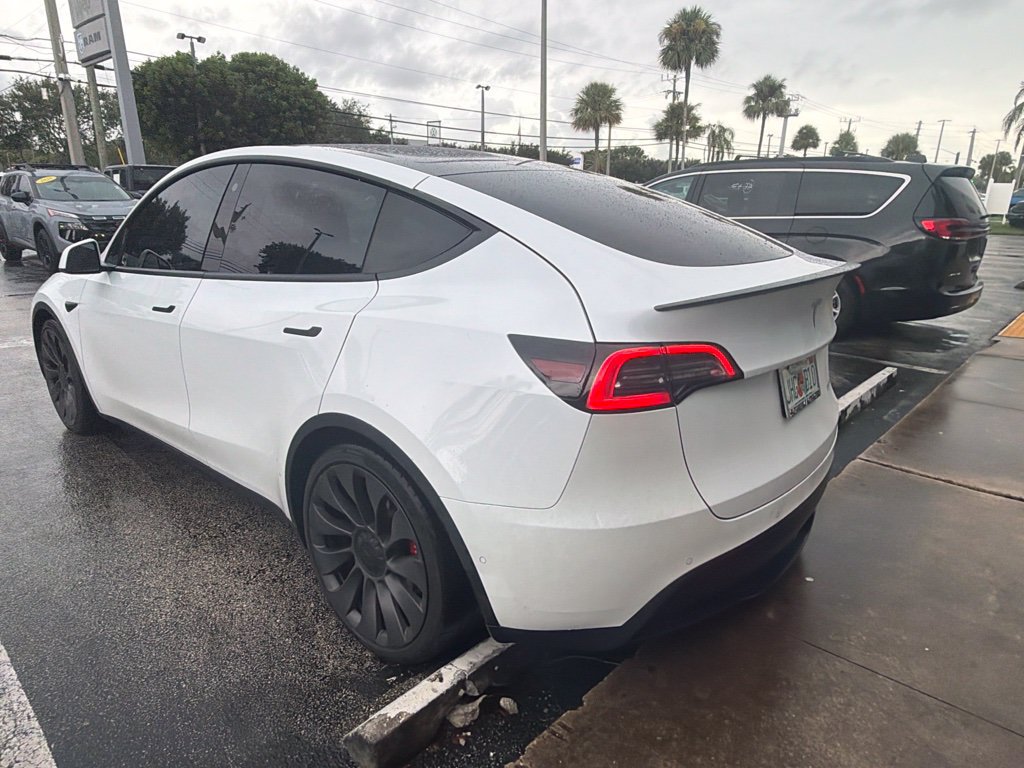 Used 2021 Tesla Model Y Performance AWD/4WD image 8