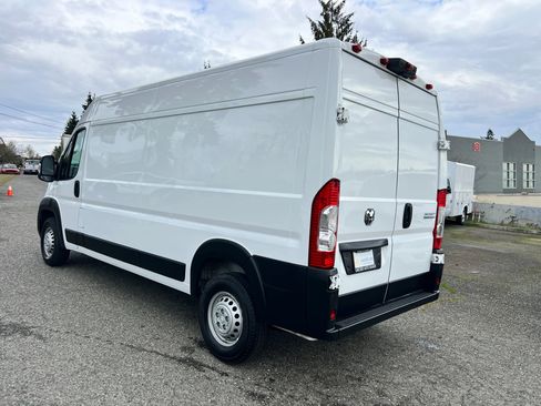 Used 2025 RAM ProMaster 3500 w/ Convenience Group image 5