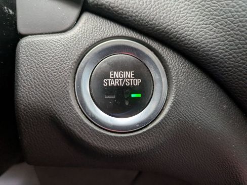 Used 2022 Chevrolet Equinox LT image 22