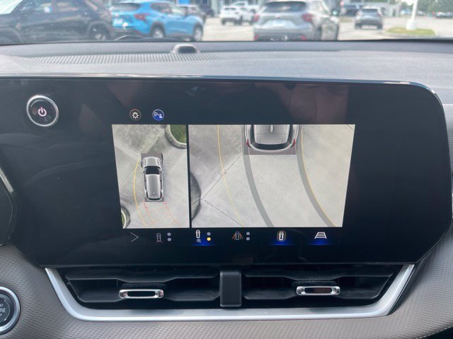 Used 2025 Chevrolet Equinox LT w/ Convenience Package II FWD image 28