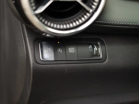 Used 2026 Chevrolet Equinox LT w/ Safety and Technology Package FWD image 10
