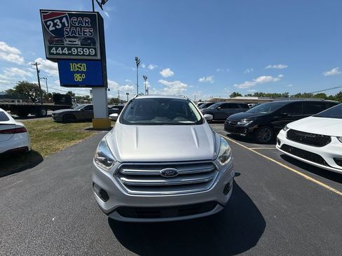 Used 2019 Ford Escape Titanium FWD image 9
