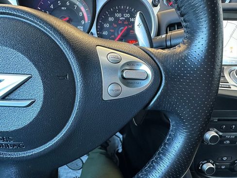 Used 2018 Nissan 370Z Touring Sport RWD image 4