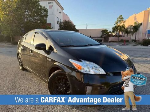 Used 2015 Toyota Prius Two FWD image 1