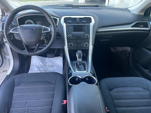 Used 2016 Ford Fusion SE FWD image 13