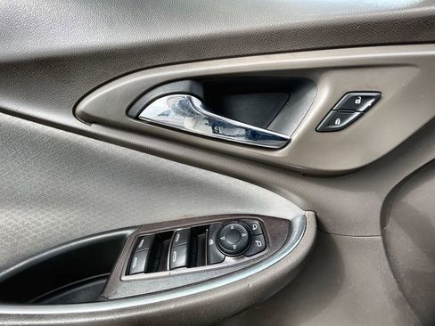 Used 2022 Chevrolet Malibu LT image 23