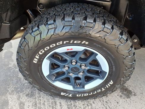 Used 2019 Jeep Wrangler Unlimited Rubicon image 11