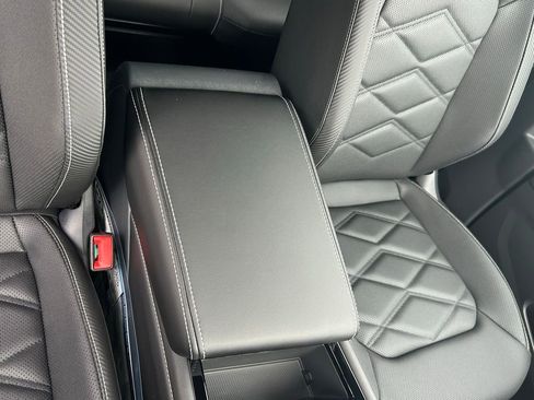 New 2026 Volkswagen Atlas Cross Sport SE image 39