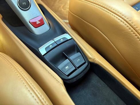 Used 2017 Ferrari 488 Spider image 50