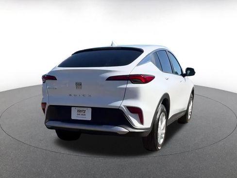 Used 2025 Buick Envista Preferred image 12