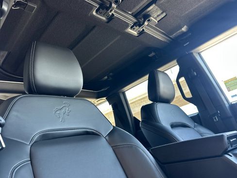 New 2026 Ford Bronco Outer Banks w/ Black Appearance Package AWD/4WD image 16