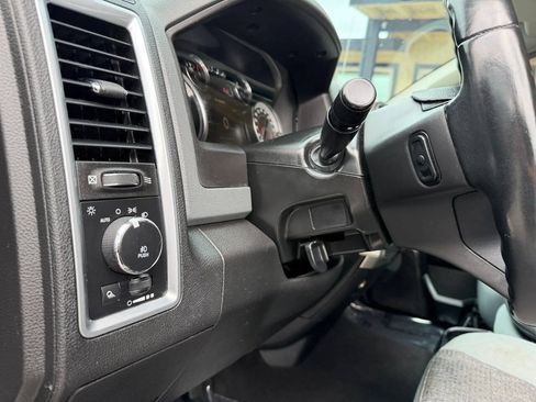 Used 2018 RAM 1500 Big Horn RWD image 10