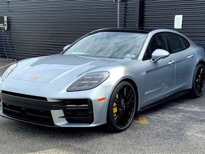New 2026 Porsche Panamera GTS