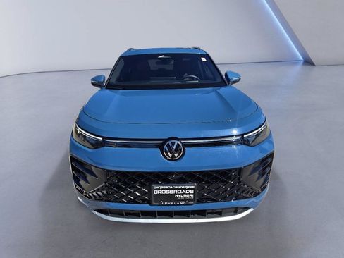 Used 2025 Volkswagen Tiguan SEL R-Line AWD/4WD image 9