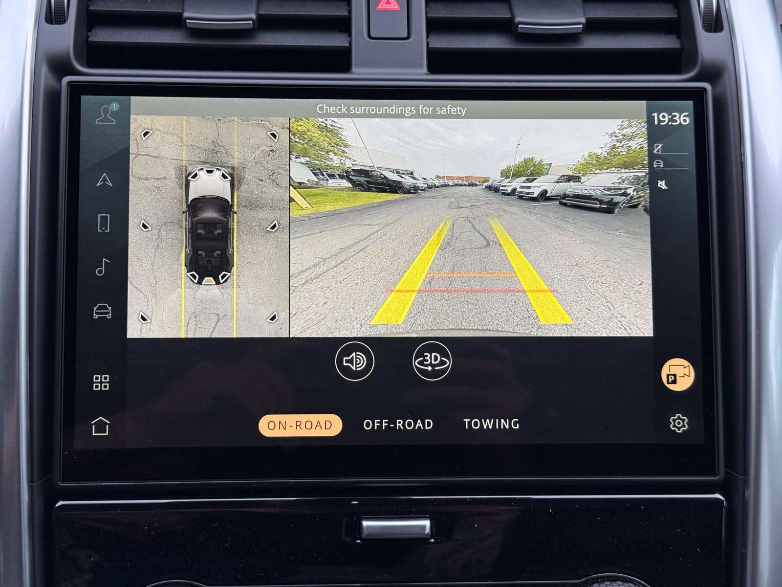 New 2026 Land Rover Discovery S AWD/4WD image 42