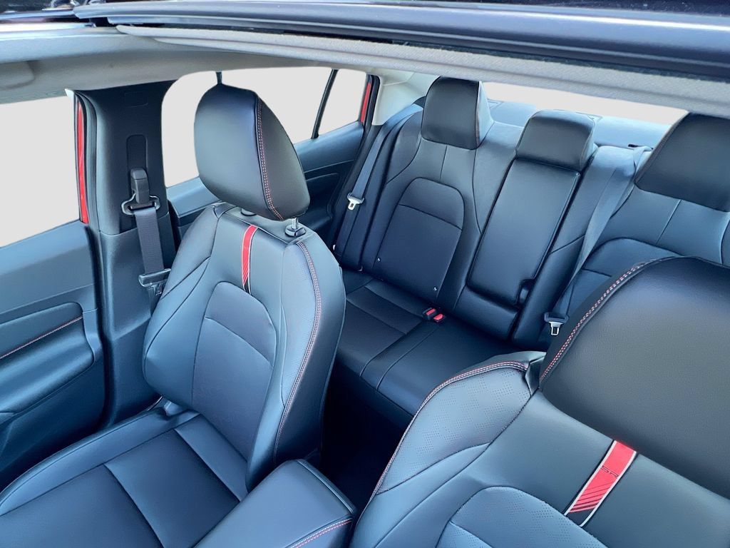 Used 2026 Nissan Sentra SR w/ SR Premium Package FWD image 21