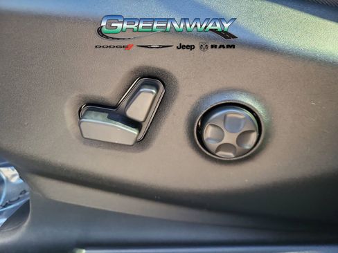 New 2026 Chrysler Pacifica Limited image 20