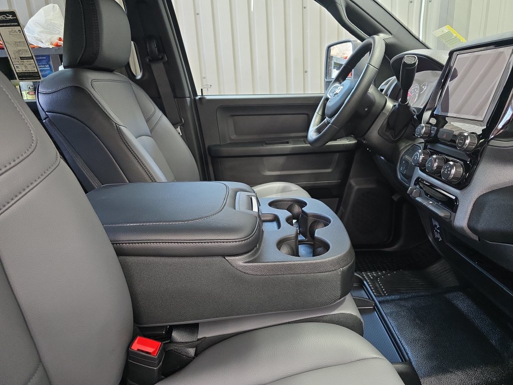 New 2027 RAM 3500 Tradesman w/ Bed Convenience Group AWD/4WD image 10