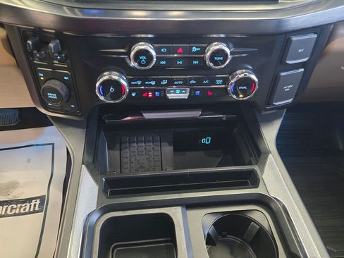 Used 2025 Ford F350 Lariat w/ Chrome Package AWD/4WD image 19