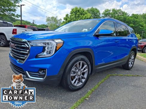 Used 2024 GMC Terrain SLT FWD image 3