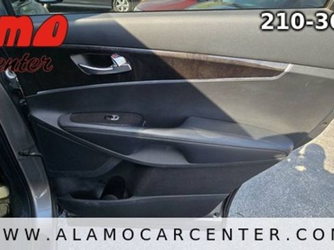 Used 2017 Kia Sorento L FWD image 26