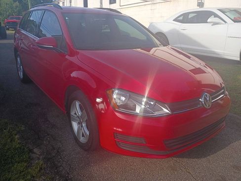 Used 2015 Volkswagen Golf TDI S FWD image 5