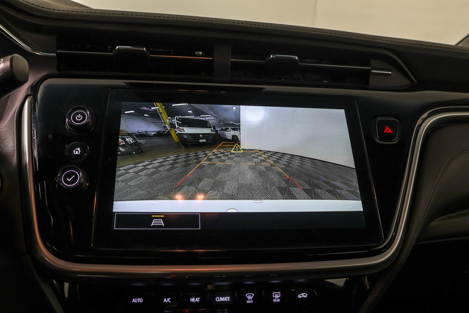 Used 2023 Chevrolet Bolt LT w/ Driver Confidence Package FWD image 8