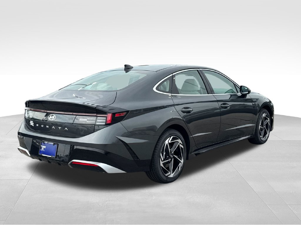 New 2026 Hyundai Sonata SEL FWD image 5