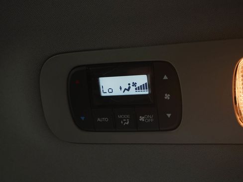Used 2024 Honda Odyssey Elite image 18