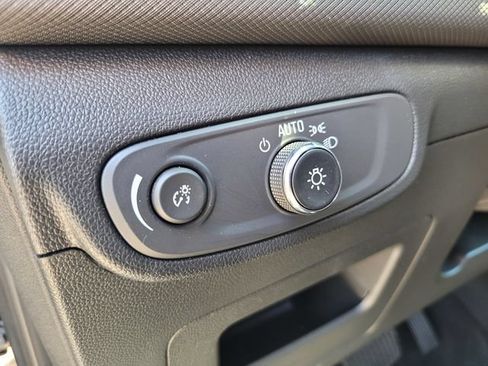 Used 2024 Chevrolet TrailBlazer ACTIV w/ Convenience Package FWD image 17