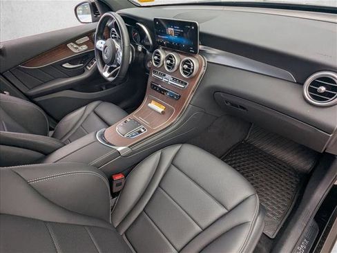 Used 2021 Mercedes-Benz GLC 300 4MATIC image 18