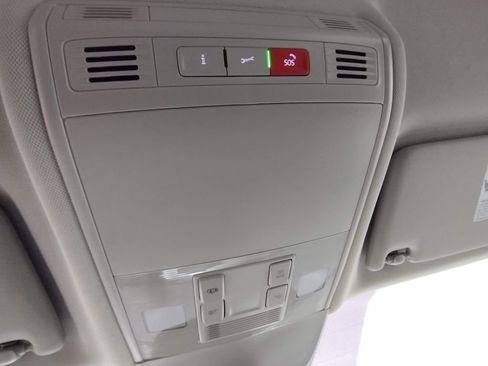 Certified 2025 Volkswagen Taos S AWD/4WD image 26