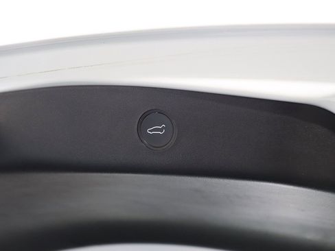 Used 2023 Tesla Model 3 Standard Range image 55