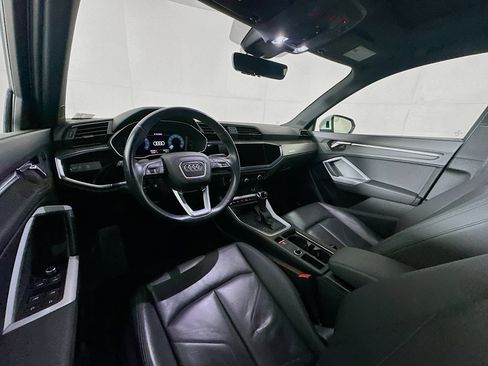 Used 2024 Audi Q3 2.0T Premium image 18