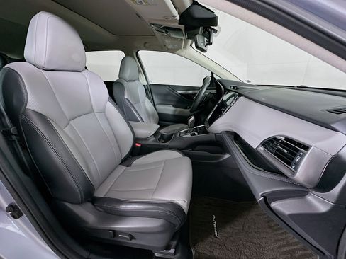 Used 2025 Subaru Outback Limited AWD/4WD image 33