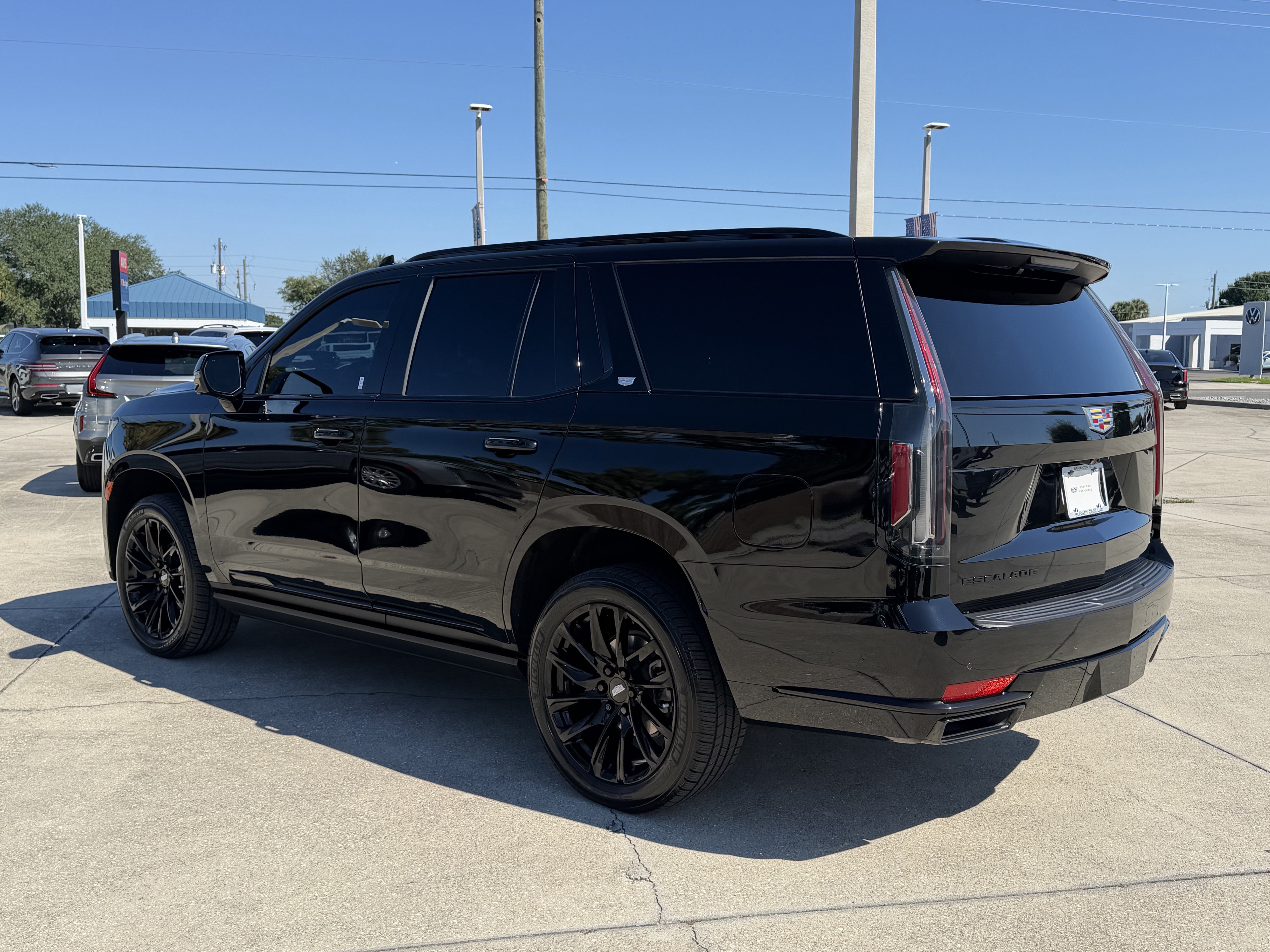 Certified 2023 Cadillac Escalade Sport Platinum AWD/4WD image 5
