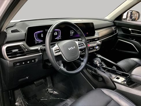 Used 2025 Kia Telluride S AWD/4WD image 18