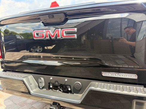 Used 2021 GMC Sierra 1500 Elevation image 29