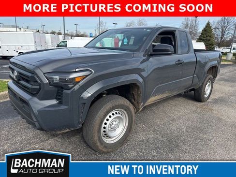 Used 2025 Toyota Tacoma SR w/ Towing Package image 3