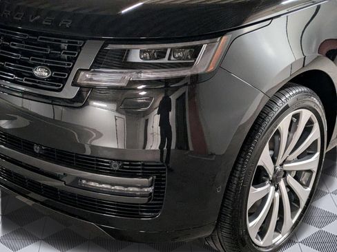 New 2026 Land Rover Range Rover Long Wheelbase SE AWD/4WD image 10